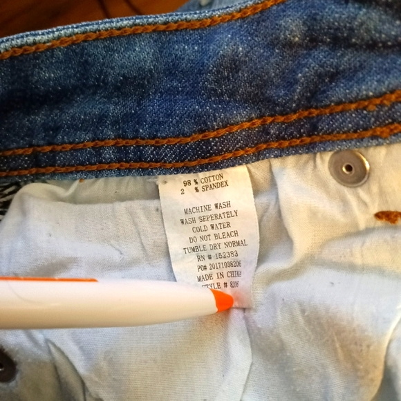 Clingers Jeans Junior Size 1 Distressed Mid Rise Skinny Stretch Denim - Picture 2 of 6